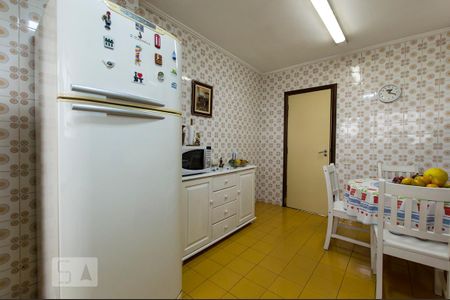 Cozinha de apartamento para alugar com 3 quartos, 133m² em Perdizes, São Paulo