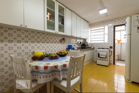 Cozinha de apartamento para alugar com 3 quartos, 133m² em Perdizes, São Paulo