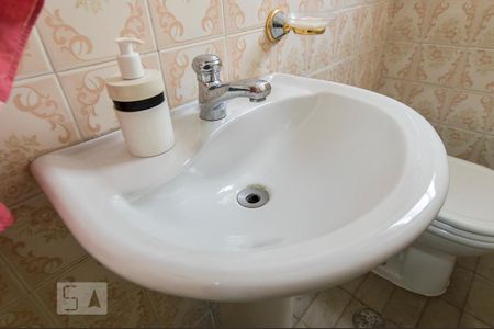 Lavabo de apartamento para alugar com 3 quartos, 133m² em Perdizes, São Paulo