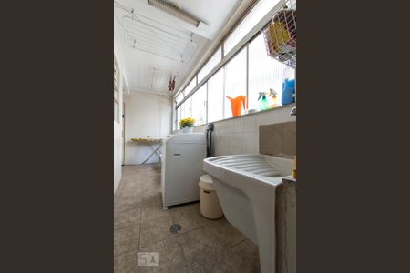 Área de serviço de apartamento para alugar com 3 quartos, 133m² em Perdizes, São Paulo
