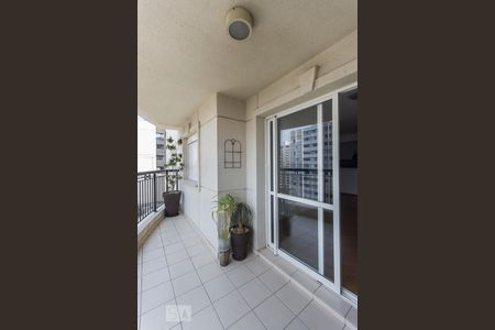 Apartamento para alugar com 2 quartos, 72m² em Cerqueira César, São Paulo