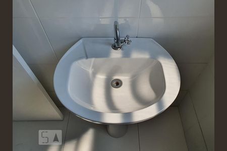 Apartamento à venda com 80m², 2 quartos e 1 vagaDetalhe do banheiro 