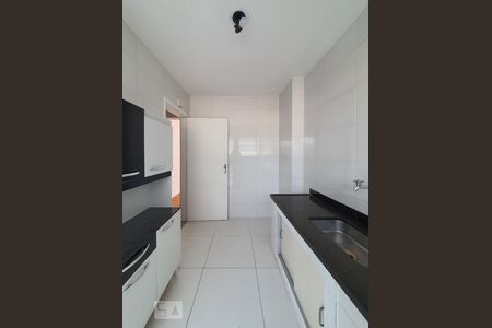 Apartamento à venda com 80m², 2 quartos e 1 vagaCozinha