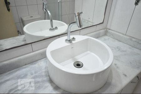 detalhe do banheiro de apartamento à venda com 2 quartos, 60m² em Vila Andrade, São Paulo