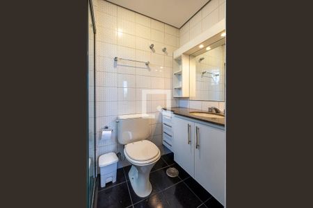 Suíte - Banheiro de apartamento para alugar com 3 quartos, 83m² em Cerqueira César, São Paulo
