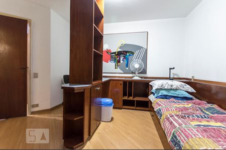 Suíte de apartamento à venda com 4 quartos, 207m² em Empresarial 18 do Forte, Barueri