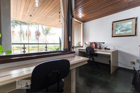 Sala de apartamento à venda com 4 quartos, 207m² em Empresarial 18 do Forte, Barueri