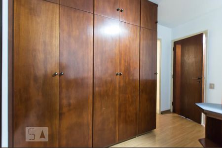 Suíte de apartamento à venda com 4 quartos, 207m² em Empresarial 18 do Forte, Barueri