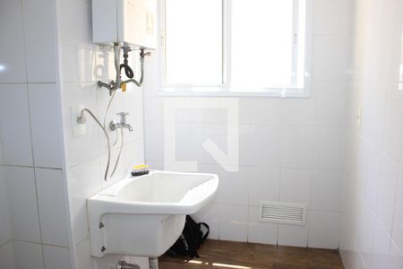 Lavanderia de apartamento para alugar com 2 quartos, 68m² em Jardim Flor da Montanha, Guarulhos