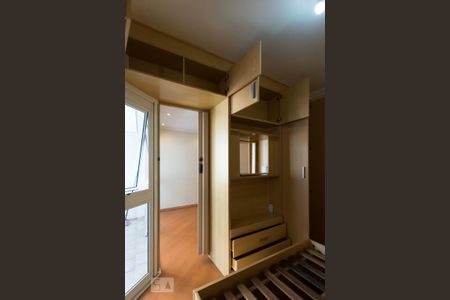 Apartamento à venda com 40m², 1 quarto e 1 vagaSuíte (Armários)