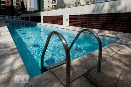 Apartamento à venda com 40m², 1 quarto e 1 vagaÁrea comum - Piscina