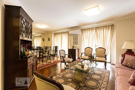 Sala de apartamento para alugar com 3 quartos, 140m² em Indianópolis, São Paulo