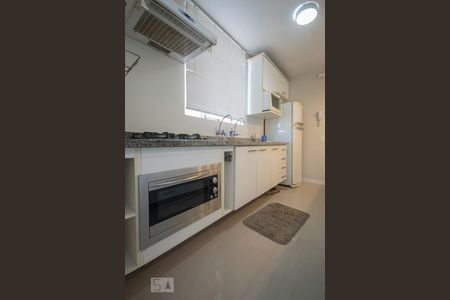 Cozinha de apartamento à venda com 2 quartos, 69m² em Santo Amaro, São Paulo