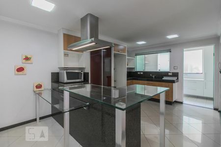 Apartamento à venda com 240m², 3 quartos e 2 vagasCozinha