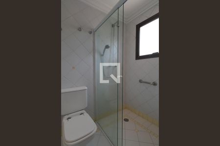 Apartamento à venda com 213m², 3 quartos e 3 vagas Apartamento à venda com 213m², 3 quartos e 3 vagasBanheiro da Suíte