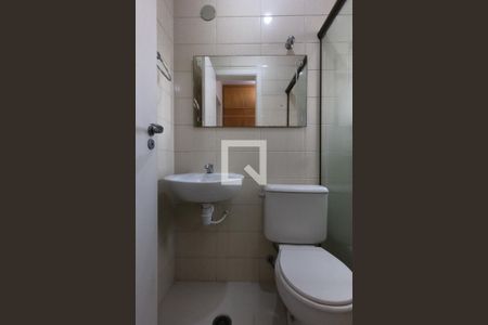 Apartamento à venda com 213m², 3 quartos e 3 vagas Apartamento à venda com 213m², 3 quartos e 3 vagasÁrea de Serviço