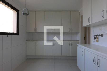 Apartamento à venda com 213m², 3 quartos e 3 vagas Apartamento à venda com 213m², 3 quartos e 3 vagasCozinha