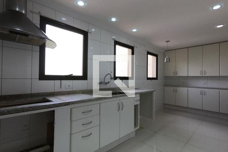 Apartamento à venda com 213m², 3 quartos e 3 vagas Apartamento à venda com 213m², 3 quartos e 3 vagasCozinha