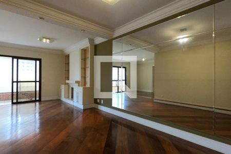 Apartamento à venda com 213m², 3 quartos e 3 vagas Apartamento à venda com 213m², 3 quartos e 3 vagasSala