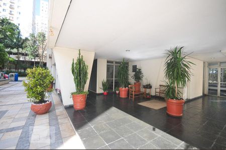 Apartamento à venda com 70m², 3 quartos e 2 vagasentrada