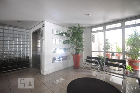 Apartamento à venda com 70m², 3 quartos e 2 vagashall social