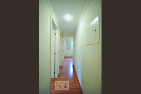 Apartamento à venda com 70m², 3 quartos e 2 vagascorredor