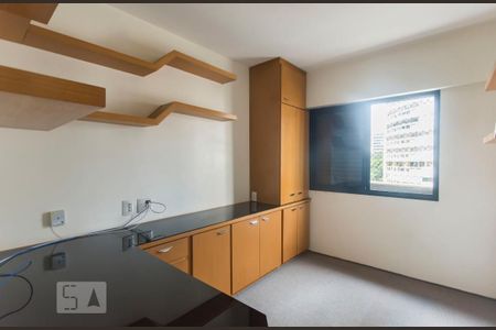 Apartamento para alugar com 80m², 3 quartos e 2 vagasQuarto