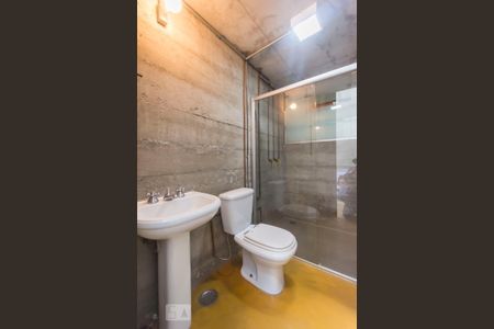 Banheiro de casa à venda com 2 quartos, 145m² em Alto da Lapa, São Paulo