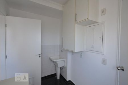 Apartamento à venda com 81m², 2 quartos e 2 vagas Apartamento à venda com 81m², 2 quartos e 2 vagasArea de Serviço