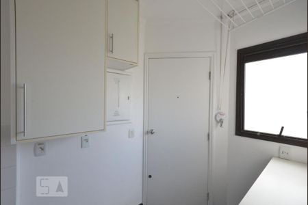 Apartamento à venda com 81m², 2 quartos e 2 vagas Apartamento à venda com 81m², 2 quartos e 2 vagasArea de Serviço