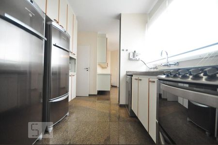 Apartamento à venda com 180m², 4 quartos e 3 vagascozinha