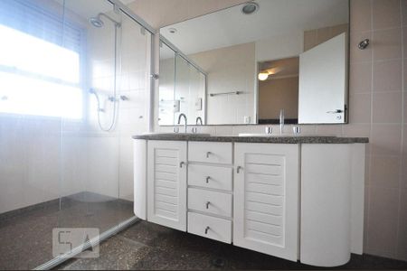 Apartamento à venda com 180m², 4 quartos e 3 vagasbanheiro suíte 1