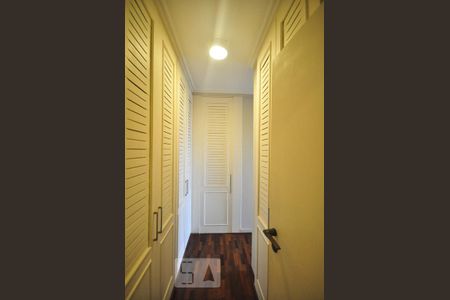 Apartamento à venda com 180m², 4 quartos e 3 vagasarmário da suíte 1