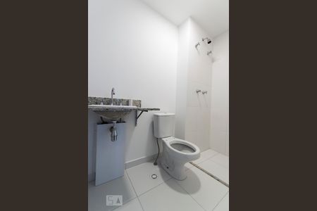 Banheiro de apartamento para alugar com 2 quartos, 63m² em Tamboré, Barueri
