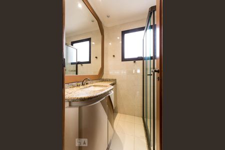 Apartamento para alugar com 250m², 4 quartos e 4 vagasBanheiro da suíte 2