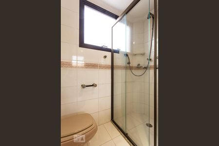 Apartamento para alugar com 250m², 4 quartos e 4 vagasBanheiro da suíte 3