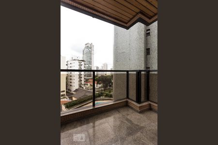 Apartamento para alugar com 250m², 4 quartos e 4 vagasVaranda