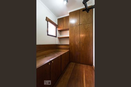 Apartamento para alugar com 250m², 4 quartos e 4 vagasQuarto de serviço