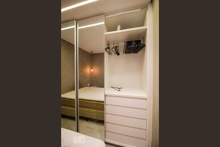 Apartamento à venda com 33m², 1 quarto e 1 vagaQuarto