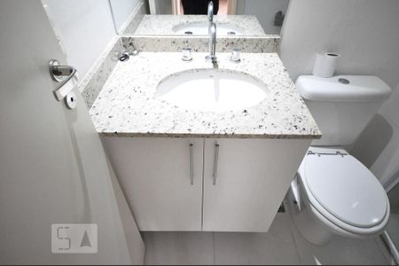 Apartamento para alugar com 89m², 3 quartos e 2 vagasdetalhe do banheiro
