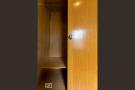 Apartamento à venda com 110m², 2 quartos e 2 vagasQuarto 1 (Armários)