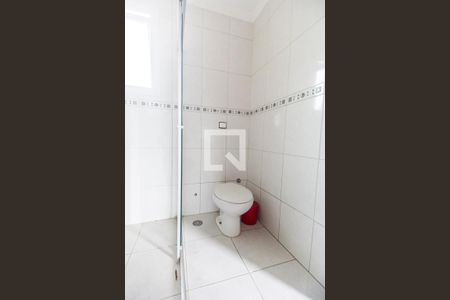 Casa de condomínio à venda com 400m², 4 quartos e 3 vagasBanheiro da Suíte 2