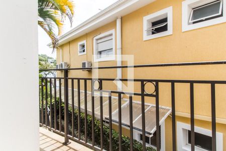 Casa de condomínio à venda com 400m², 4 quartos e 3 vagasVaranda