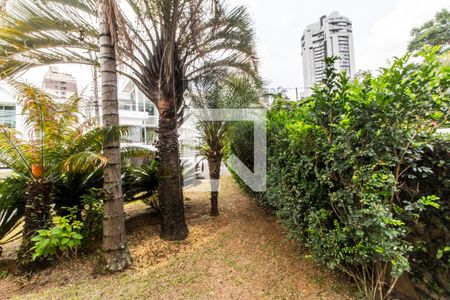 Casa de condomínio à venda com 400m², 4 quartos e 3 vagasVista