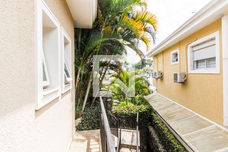 Casa de condomínio à venda com 400m², 4 quartos e 3 vagasVaranda