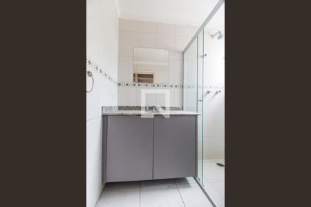 Casa de condomínio à venda com 400m², 4 quartos e 3 vagasBanheiro da Suíte 2