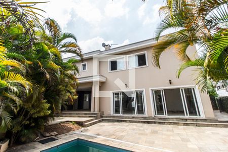 Casa de condomínio à venda com 400m², 4 quartos e 3 vagasFachada