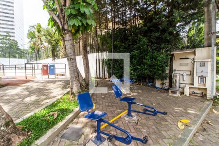 Casa de condomínio à venda com 400m², 4 quartos e 3 vagasAcademia