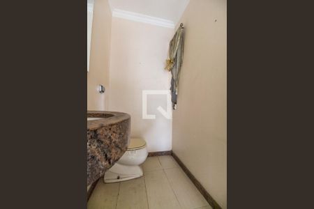 Casa de condomínio à venda com 400m², 4 quartos e 3 vagasLavabo