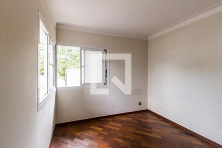 Casa de condomínio à venda com 400m², 4 quartos e 3 vagasSuíte 3
